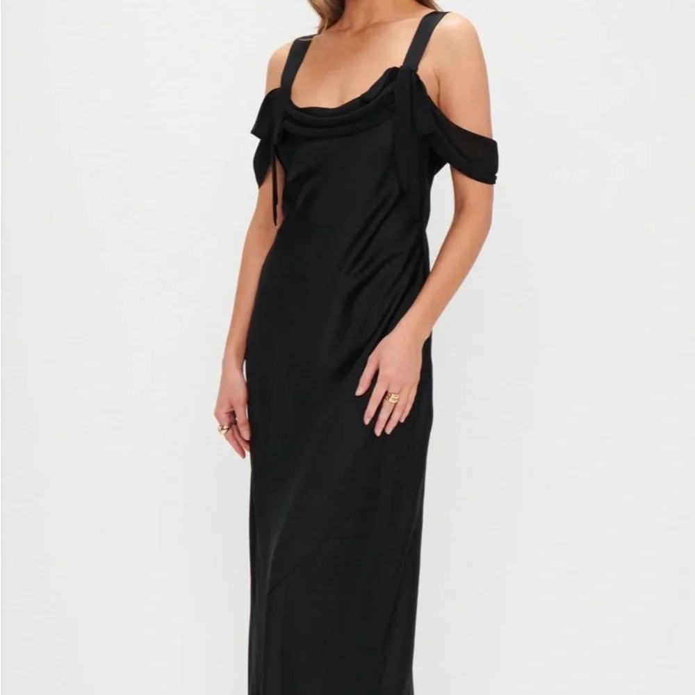 MuMu Weddings Bella Maxi Dress - Picture 3 of 5